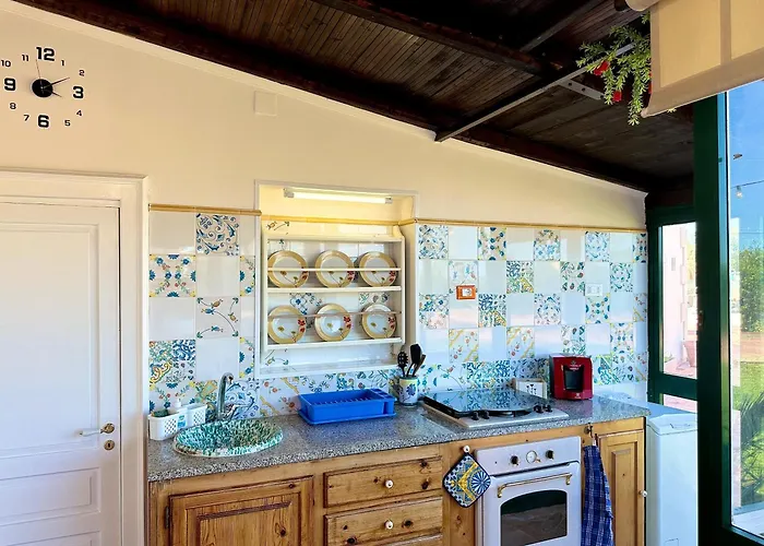 Il Mare Di Ognina 시라쿠사